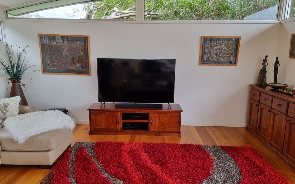 Stylish Holiday Home opposite Surf