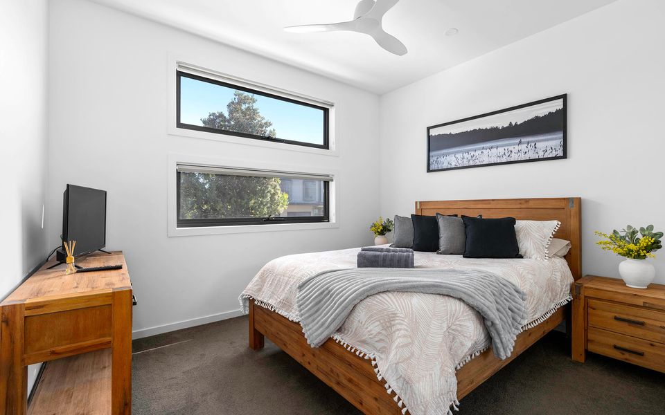 Best of Both Worlds Inverloch