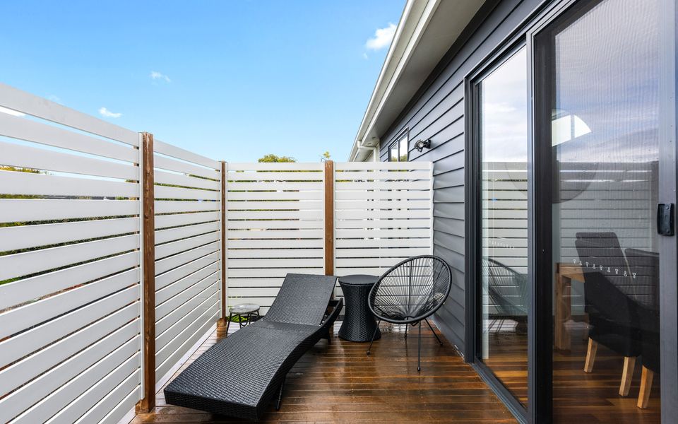 Best of Both Worlds Inverloch