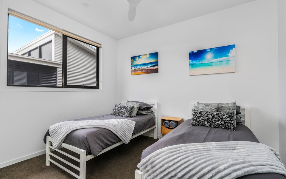 Best of Both Worlds Inverloch