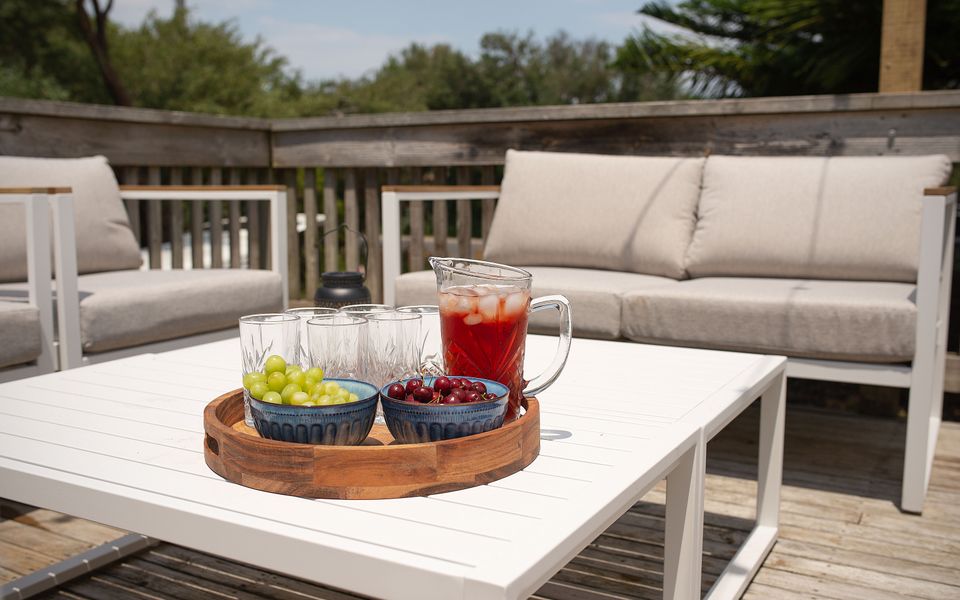 Peaceful Places – Surf Side, Linen, Pets, Wifi