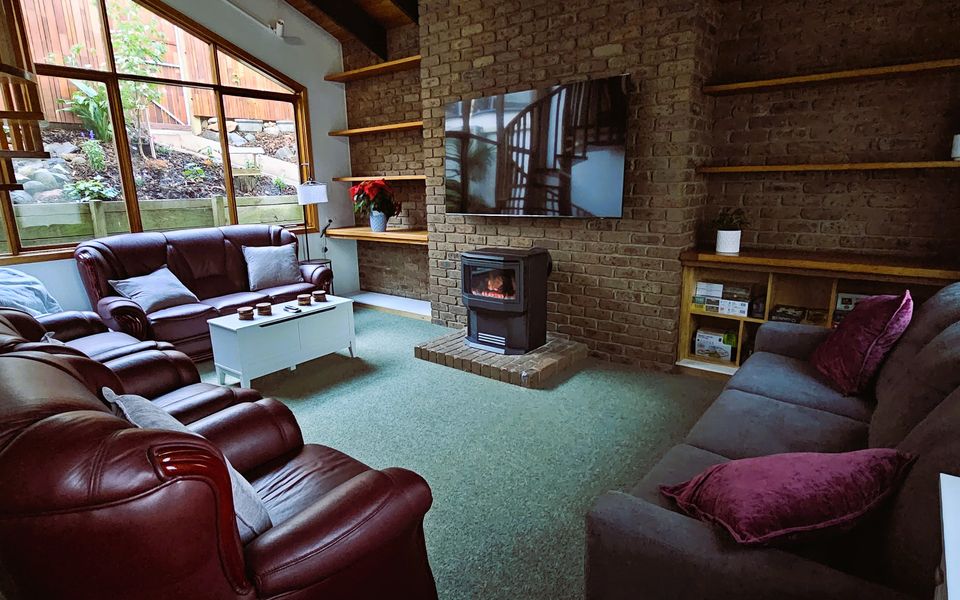 Peaceful Places – Surf Side, Linen, Pets, Wifi