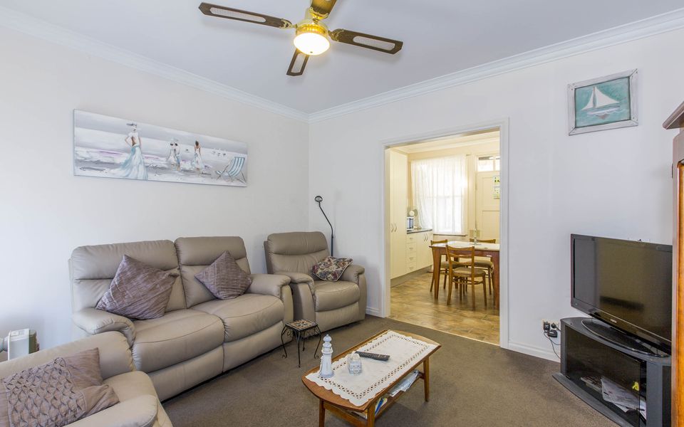 Compact and Comfortable on Toorak
