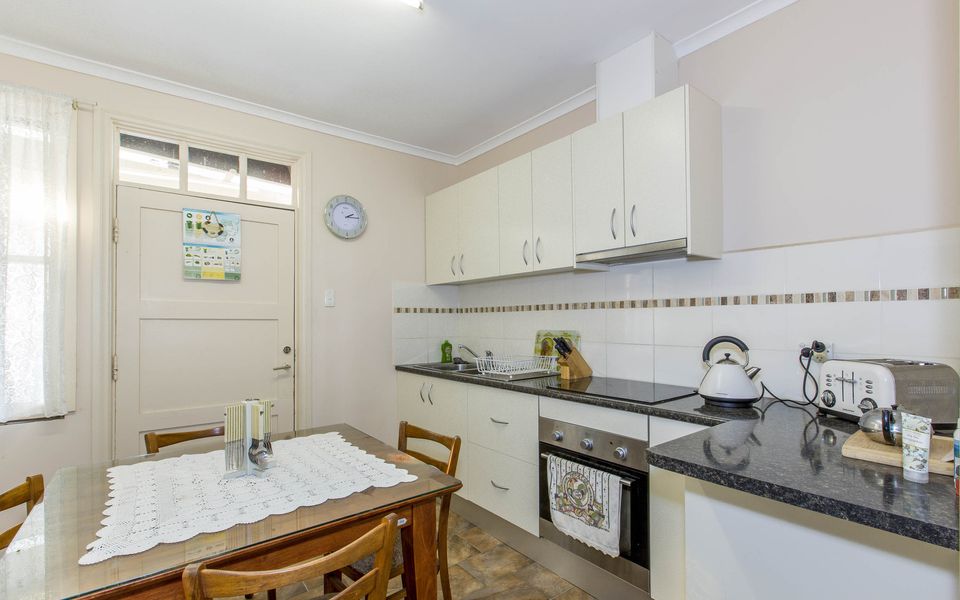 Compact and Comfortable on Toorak