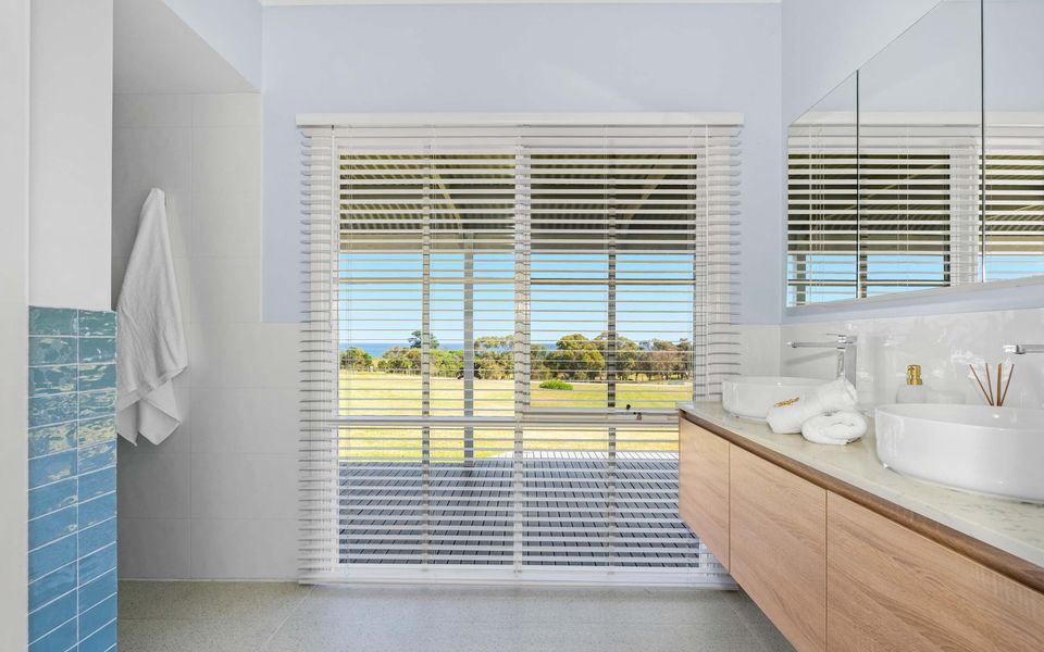 Oceanview On the Hill