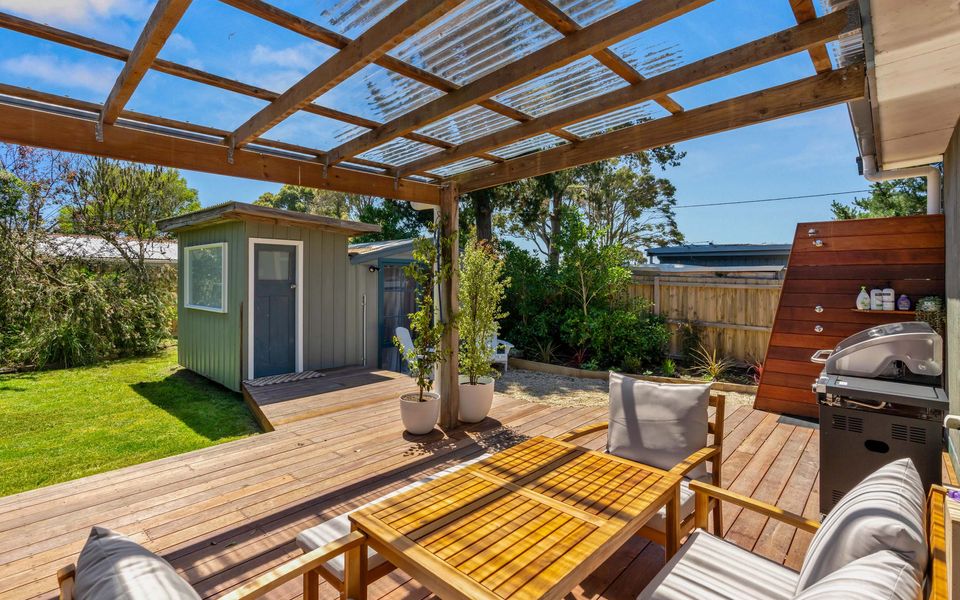 Dovestones by the Sea – Inverloch