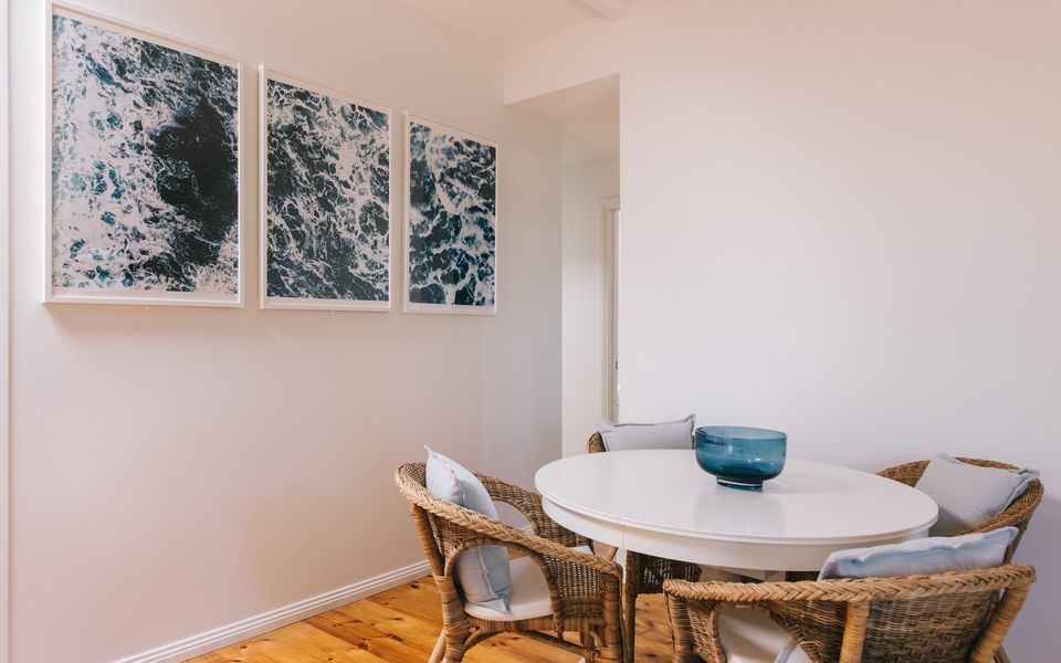 Dovestones by the Sea – Inverloch