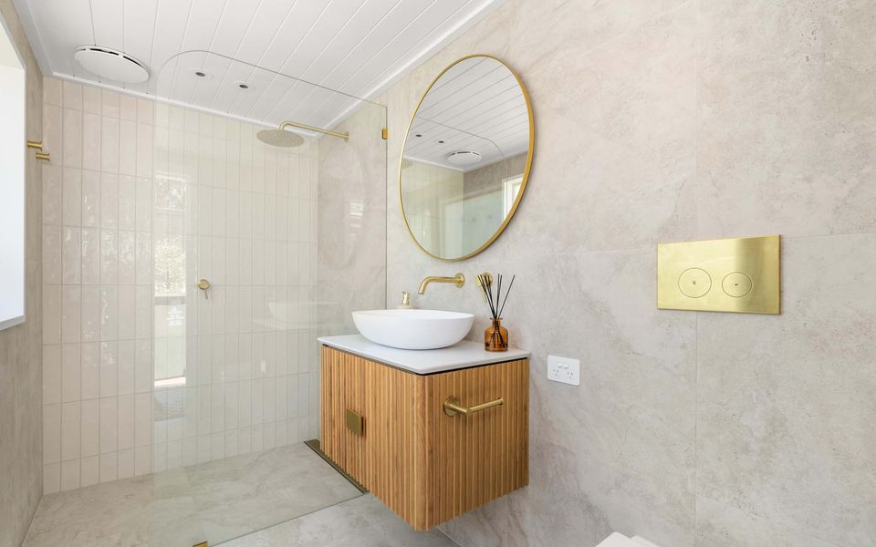 Dovestones by the Sea – Inverloch