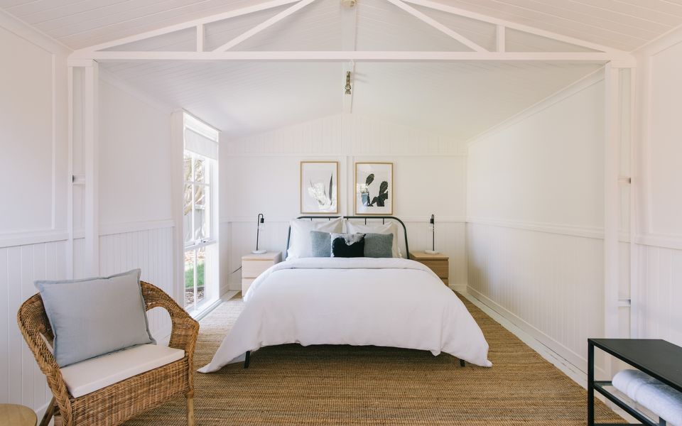 Dovestones by the Sea – Inverloch