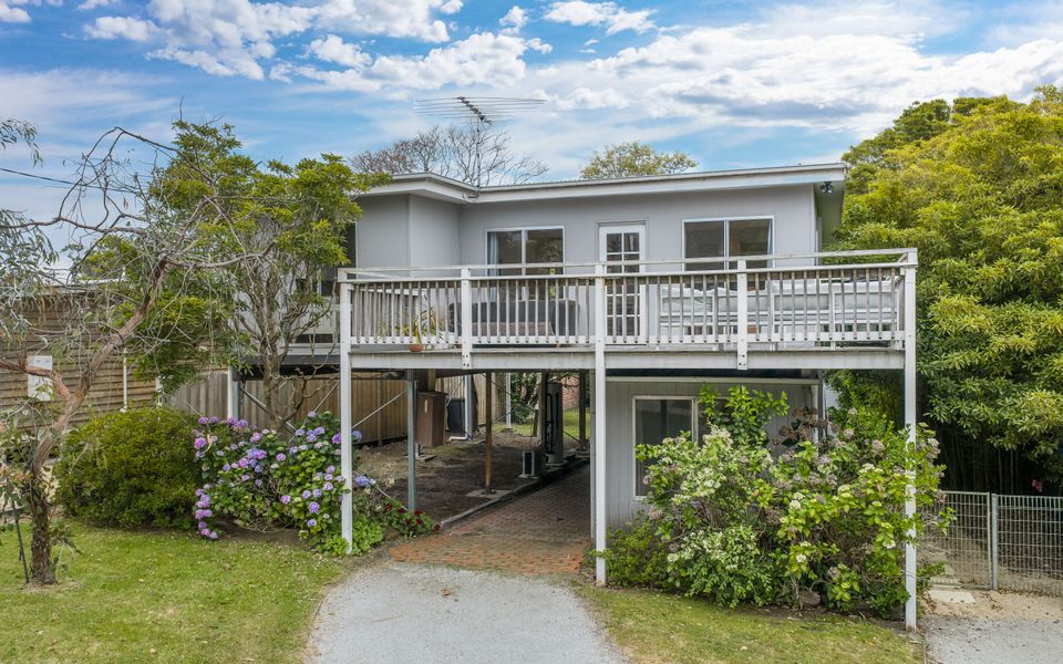 Wilson Beach House (Wifi and Linen Included)