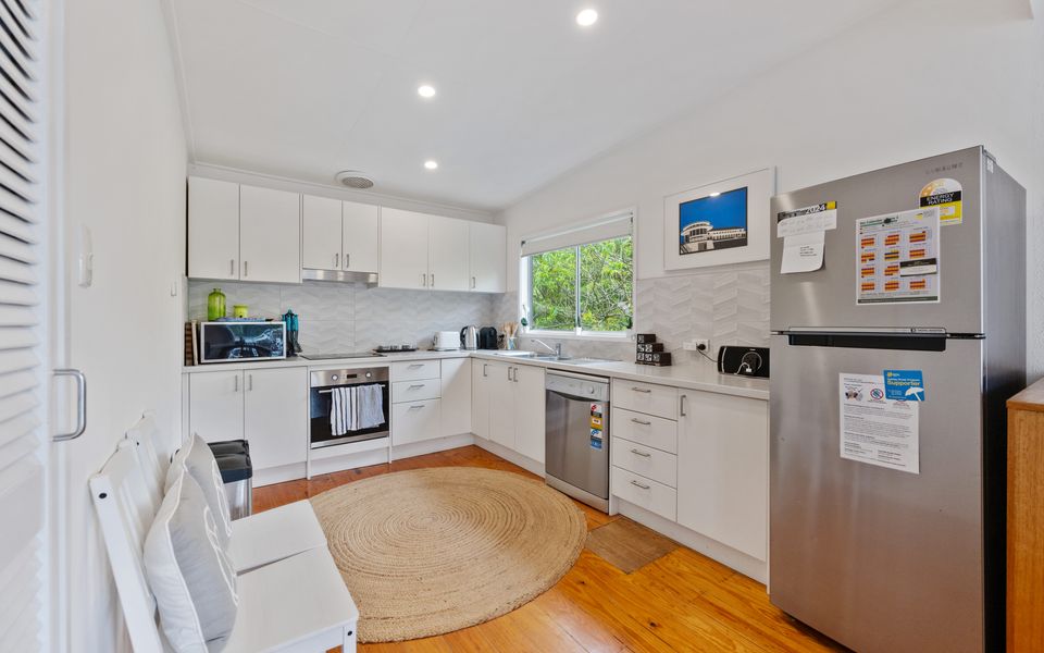 Wilson Beach House (Wifi and Linen Included)