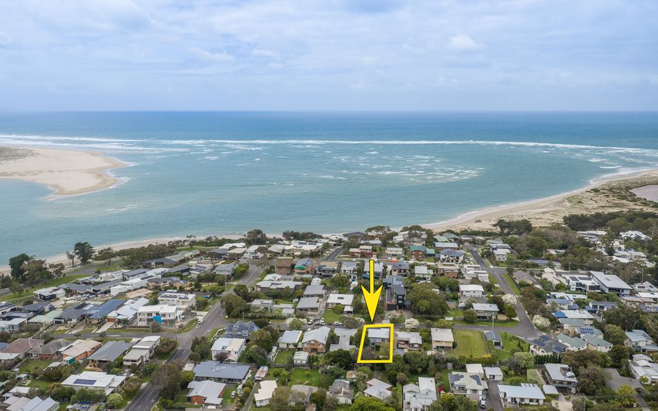 Wilson Beach House (Wifi and Linen Included)