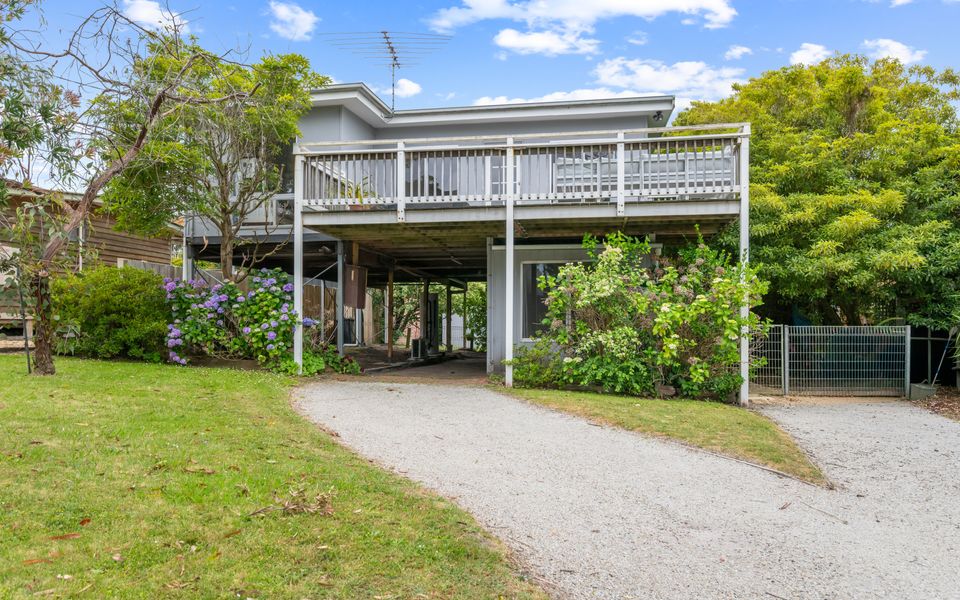 Wilson Beach House (Wifi and Linen Included)
