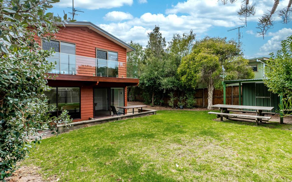 Wavelength – Free Wifi and Pet Friendly (outside only)