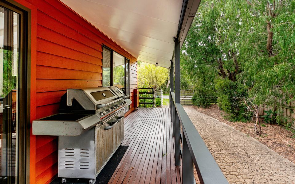 Wavelength – Free Wifi and Pet Friendly (outside only)