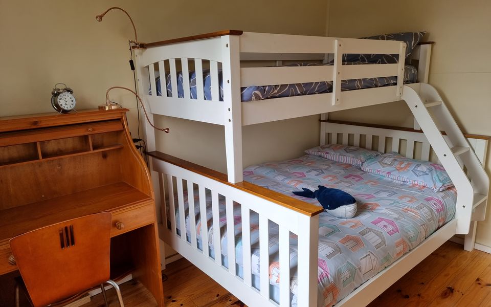 Halford Haven Classic Beach House (Pet Friendly)