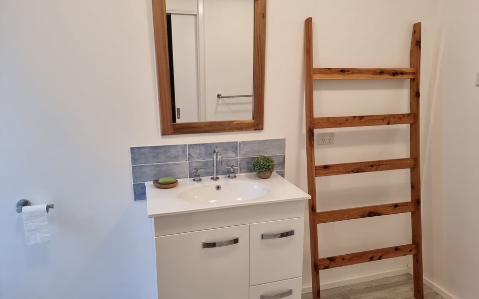 Halford Haven Classic Beach House (Pet Friendly)
