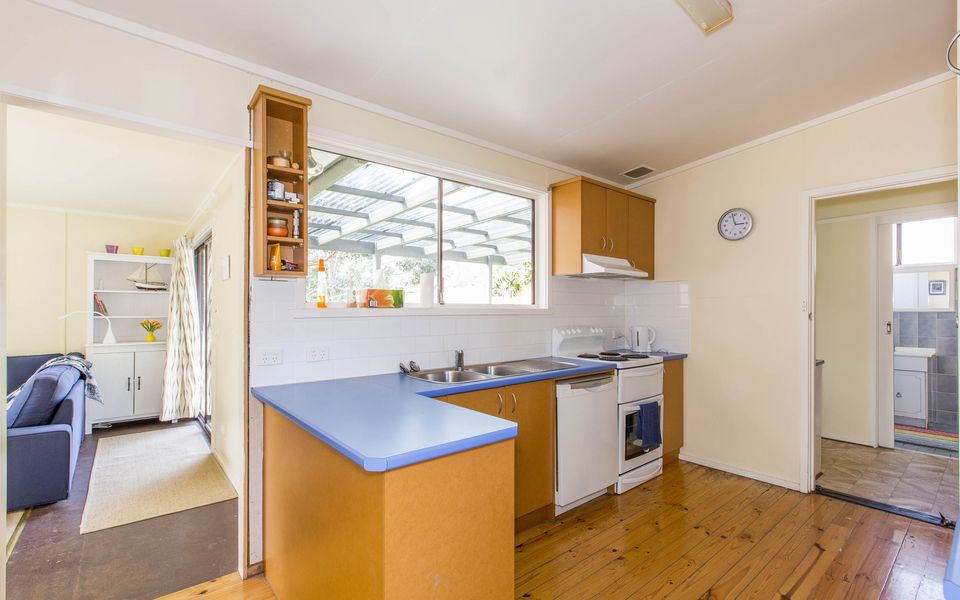 Halford Haven Classic Beach House (Pet Friendly)