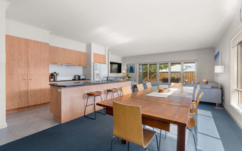 Superb Quiet Court Location – Family Friendly Retreat in a Prime Location
