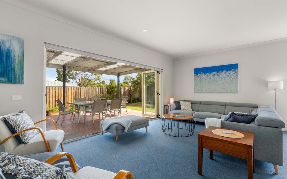 Superb Quiet Court Location – Family Friendly Retreat in a Prime Location