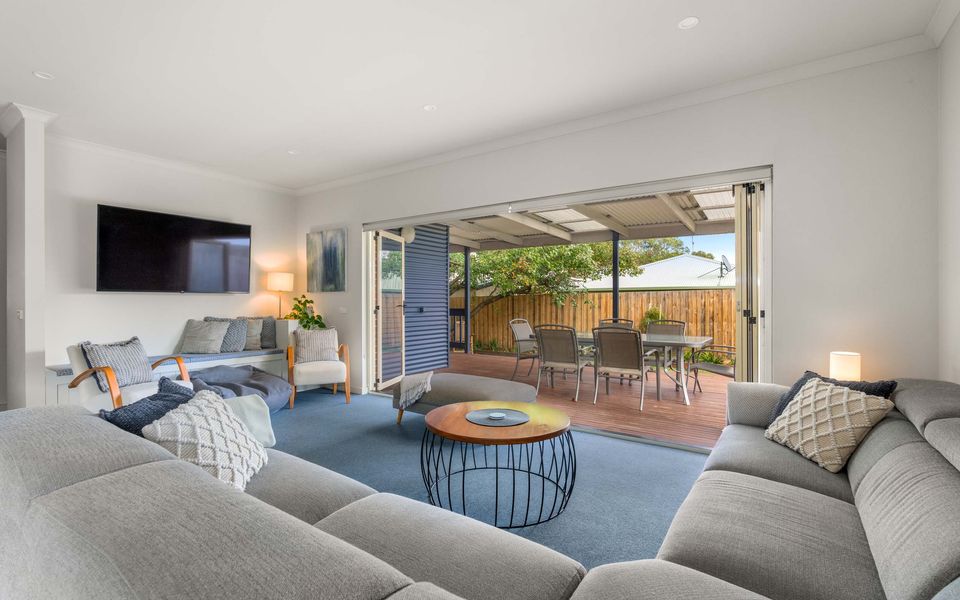 Superb Quiet Court Location – Family Friendly Retreat in a Prime Location
