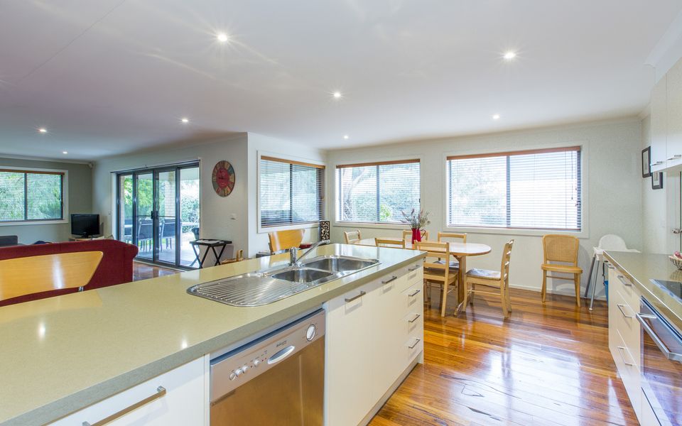 Surfside Getaway in Picturesque Inverloch