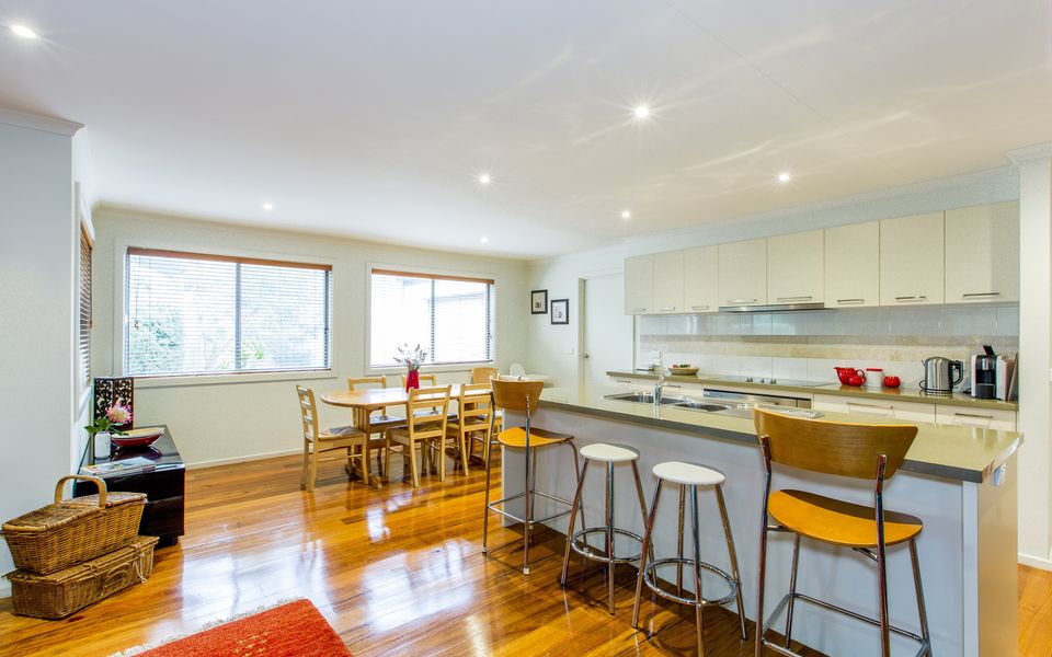 Surfside Getaway in Picturesque Inverloch