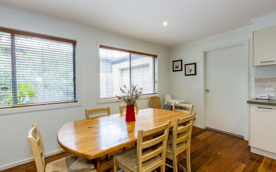 Surfside Getaway in Picturesque Inverloch