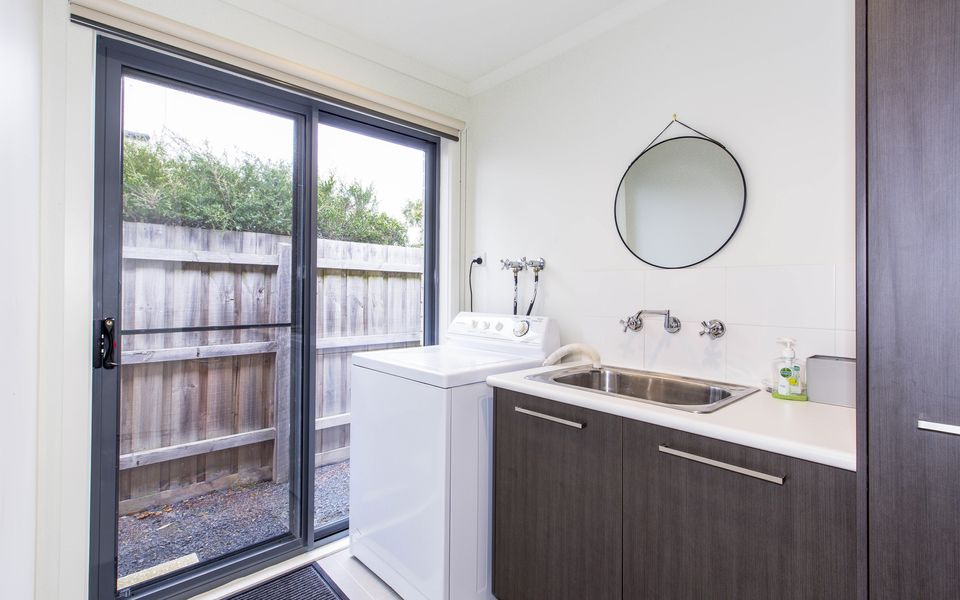 Surfside Getaway in Picturesque Inverloch