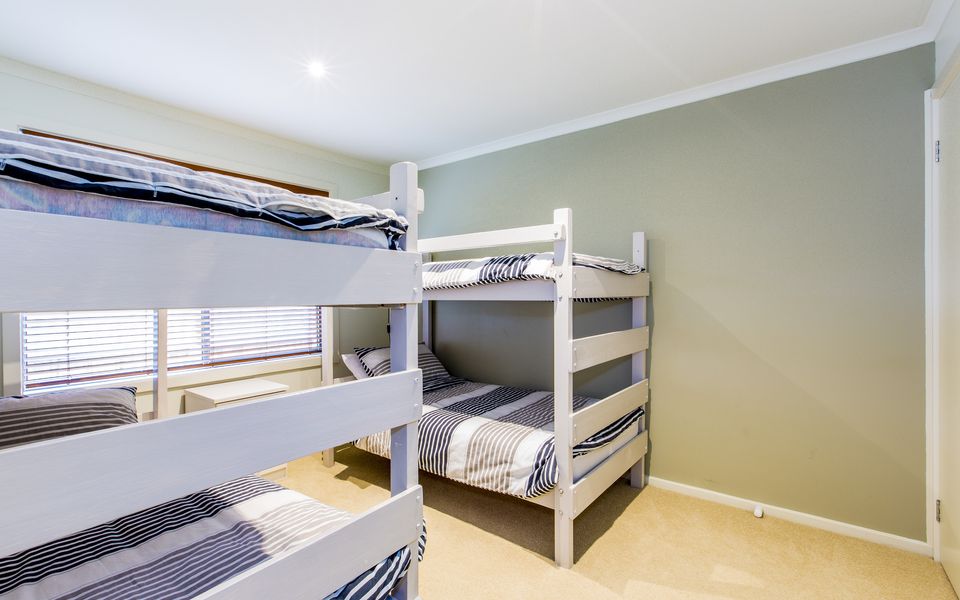 Surfside Getaway in Picturesque Inverloch
