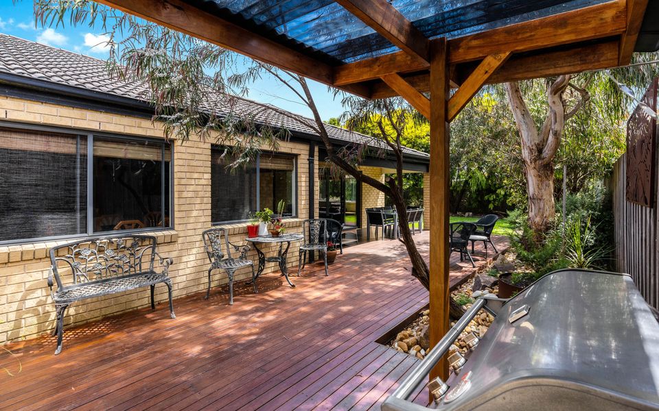 Surfside Getaway in Picturesque Inverloch
