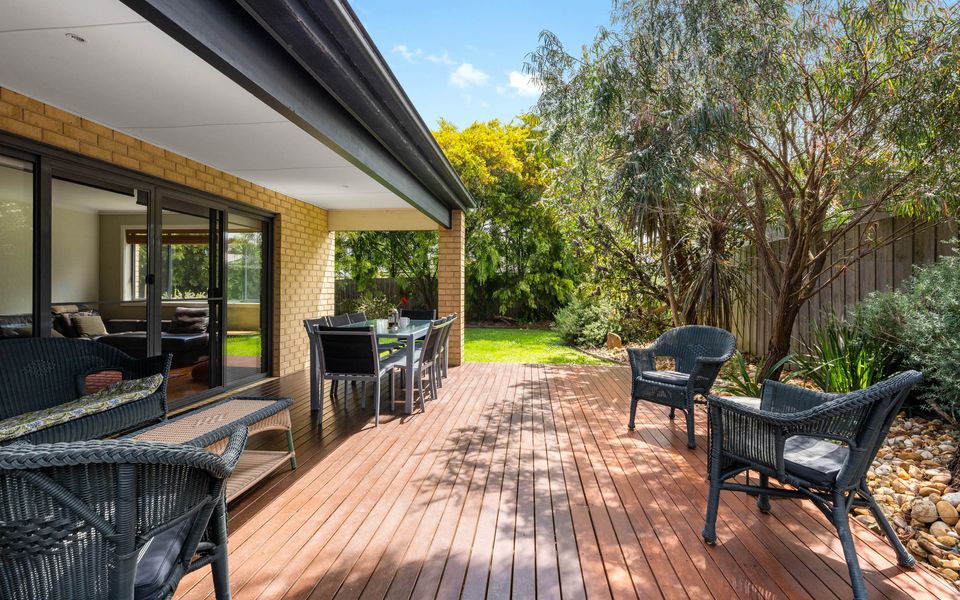 Surfside Getaway in Picturesque Inverloch