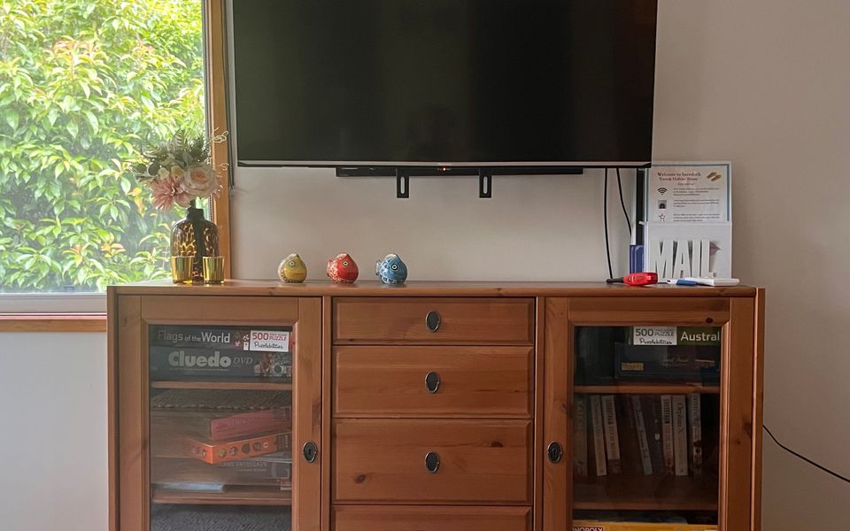 Cozy Beach Hideaway – Pet friendly
