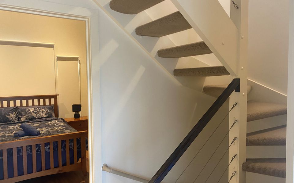 Beaton’s Beach Front Studio – Inverloch