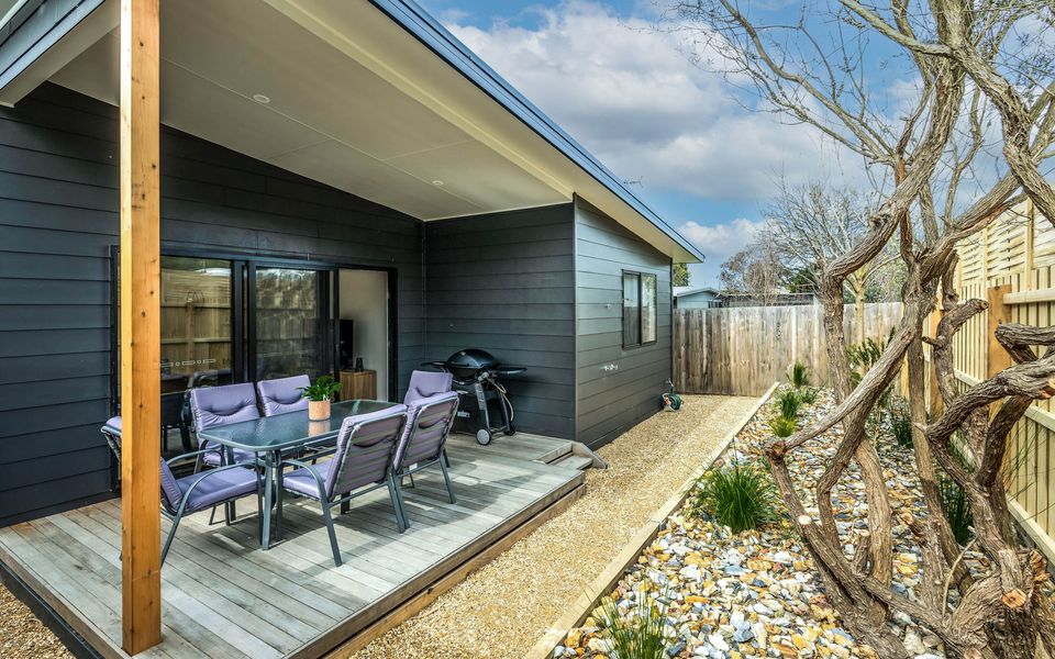 The House with the Orange Door, Inverloch