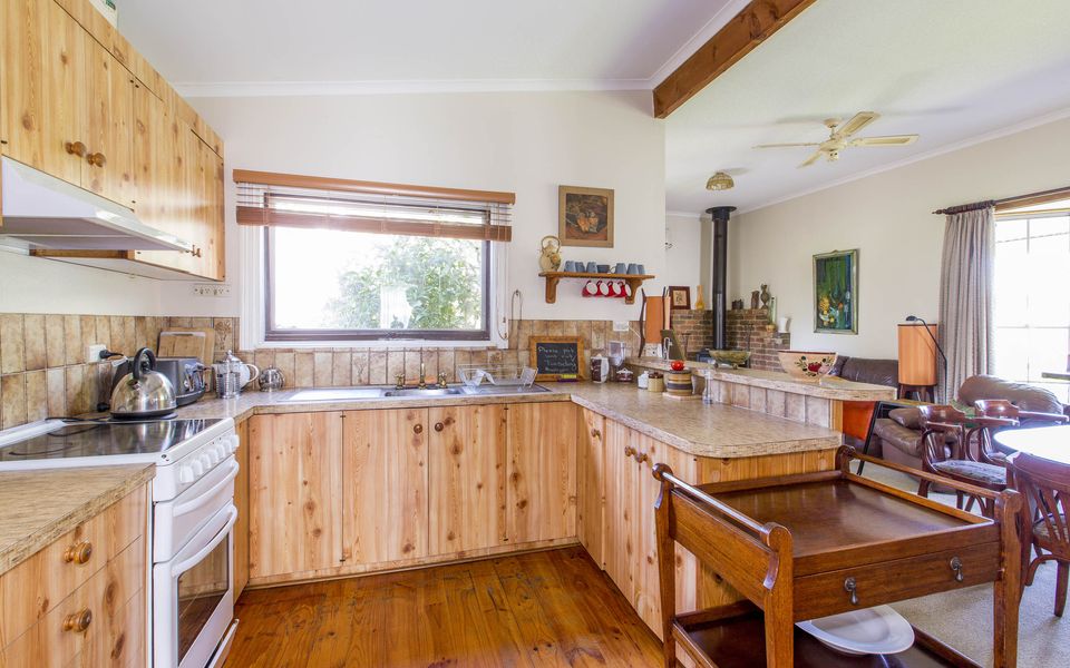 Classic Cottage Minutes to the Beach