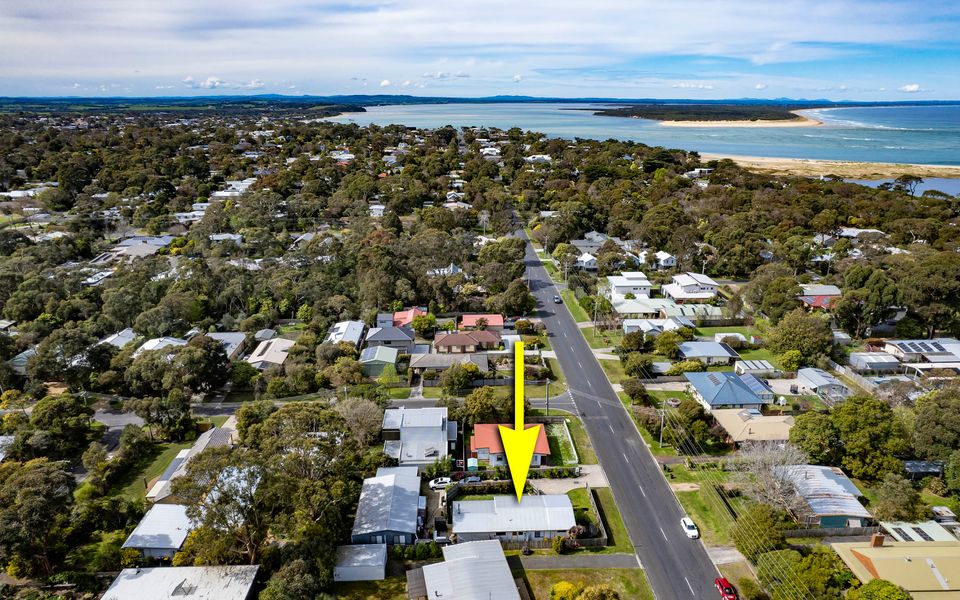 Breathe easy Inverloch, linen and wifi included
