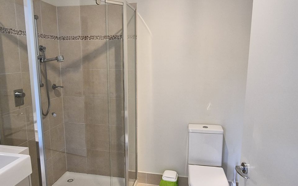 One Level at Broadbeach – Inverloch