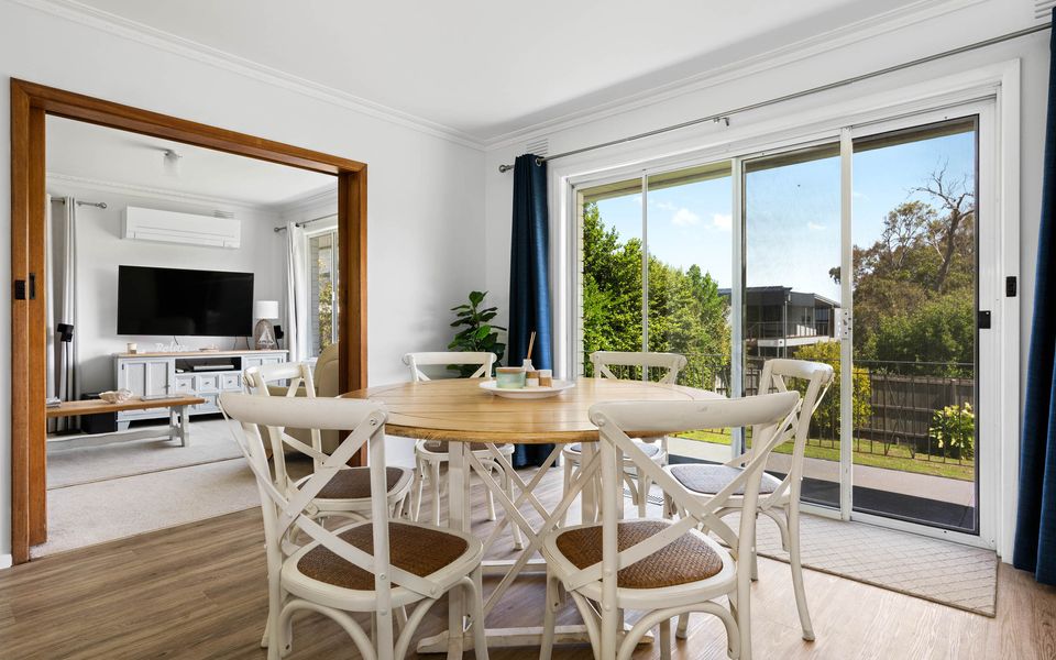 Seaview Cottage and pool (Wifi and Linen included)