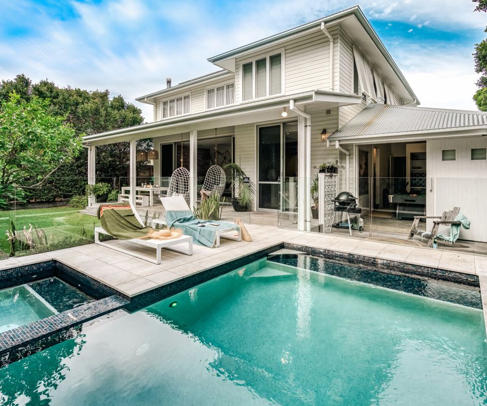 Catching Raes Byron Bay IBO
