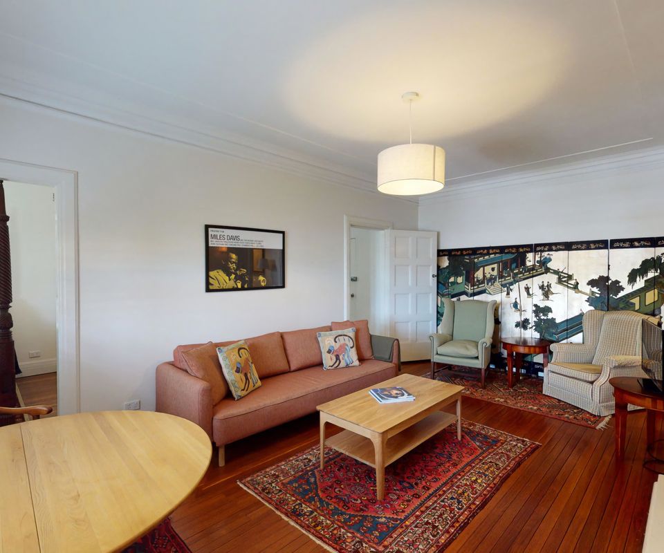 Elegant Art Deco Edgecliff I90