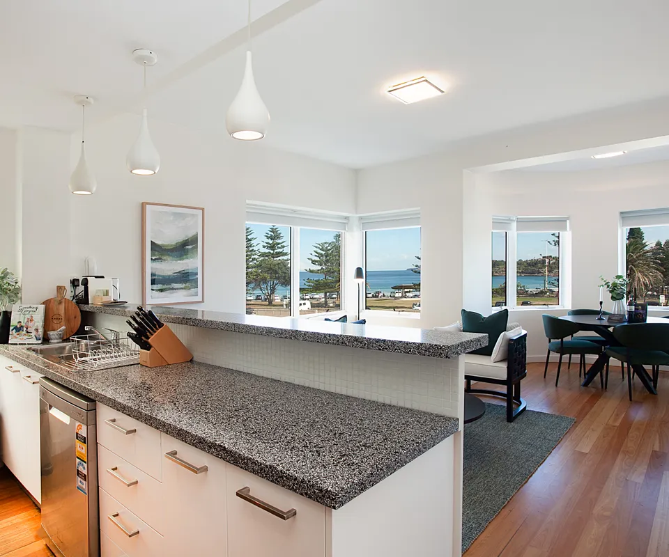 Deco Delight (ISYD)