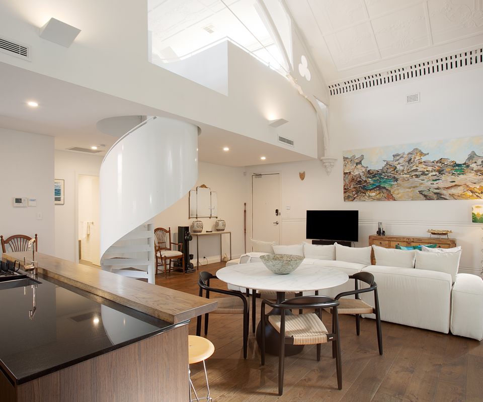 Mezzanine Magic, Bondi Junction (ISYD)