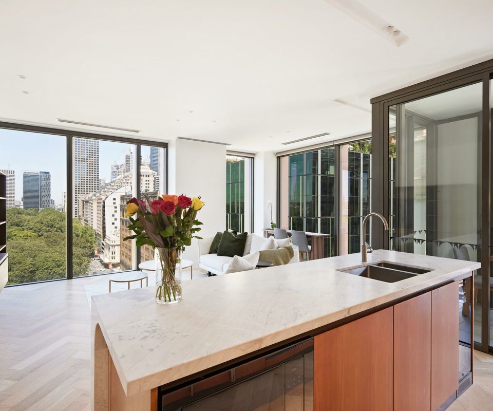 Cosmopolitan City Glamour I90