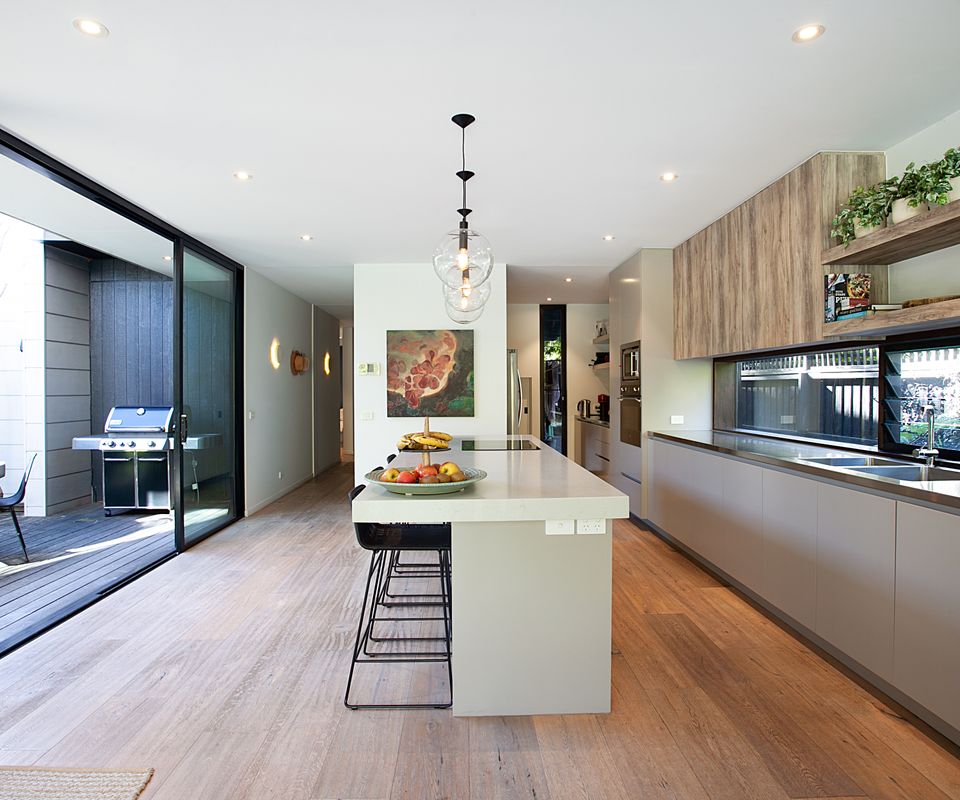 La vie en Rose, Rose Bay IH