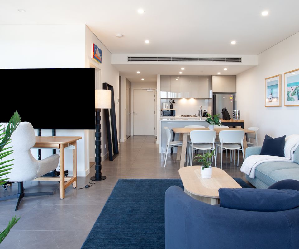 Modern Splendour, Macquarie Park I90