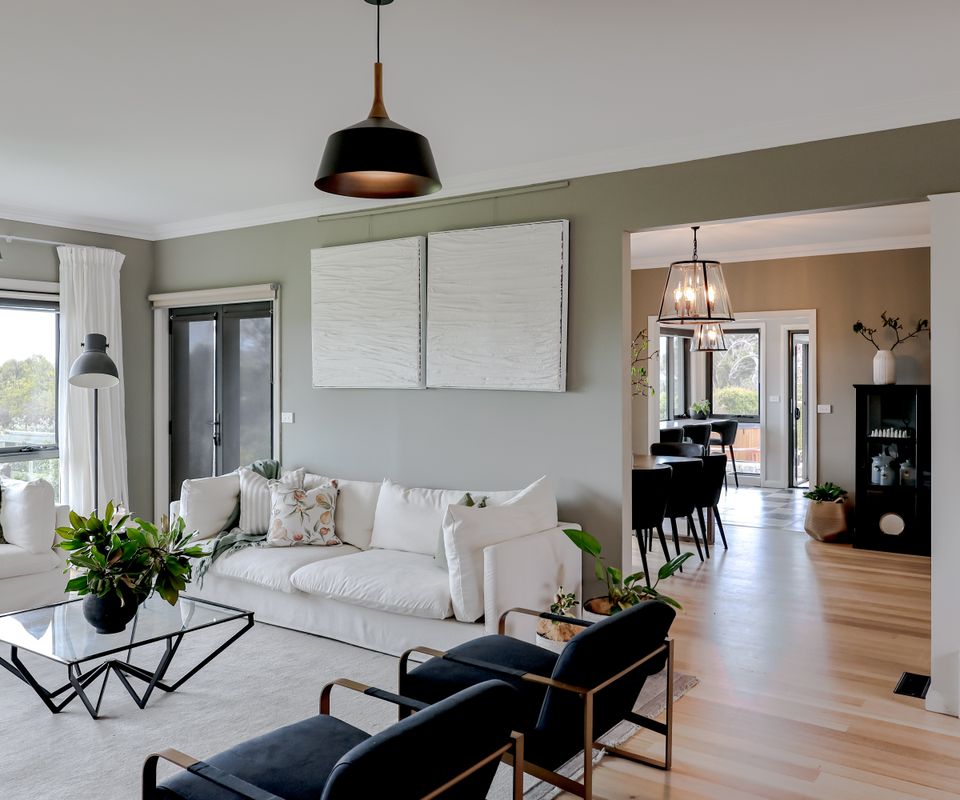 Chateau Clarence & Petite Chateau | Luxurious Waterfront Retreat