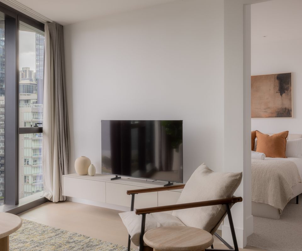 Una Mas Apartment, Docklands IMEL