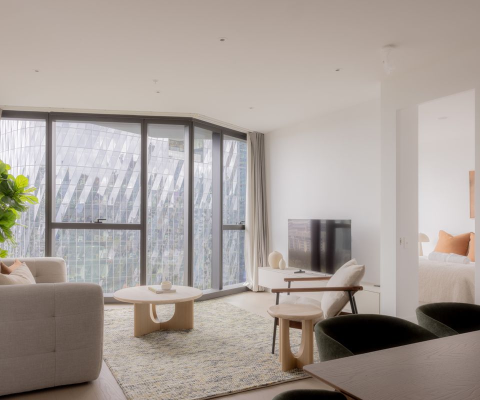 Una Mas Apartment, Docklands IMEL