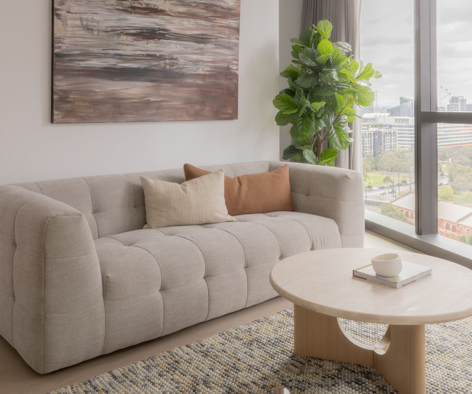 Una Mas Apartment, Docklands IMEL